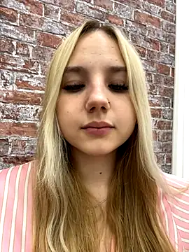 Sky Cutie online show from 09-09-25, 04:22