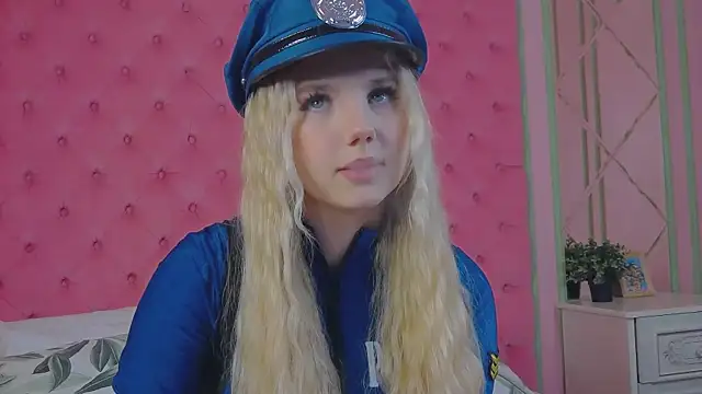 Sky Cutie online show from 10-14-25, 04:57