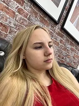 Sky Cutie online show from 10-03-25, 04:58