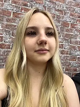 Sky Cutie online show from 10-11-25, 04:24