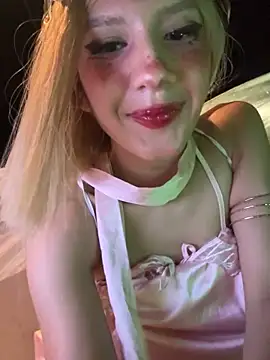 SweetBunnyGF online show from 10-16-25, 12:52