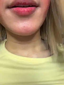 SweetBunnyGF online show from 02-12-26, 11:59