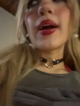 SweetBunnyGF online show from 09-17-25, 11:07