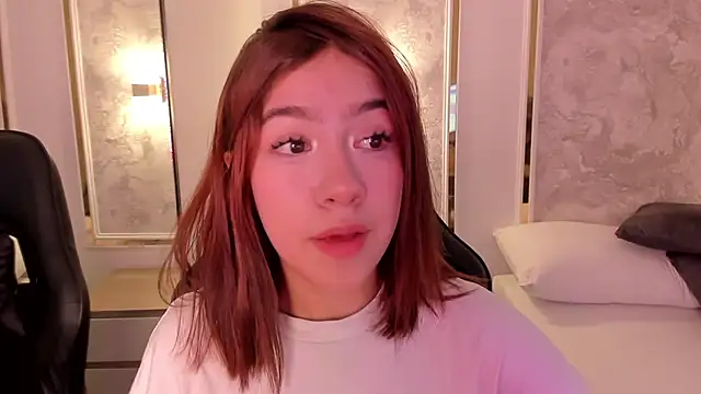 Snapshot of doll_eyees_ chatting on 10-01-25, 03:11 doll eyees online show from 10-01-25, 03:11