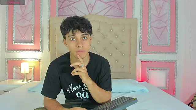 Dani rivass online show from 02-05-26, 11:39