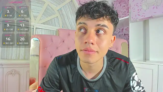 Dani rivass online show from 10-26-25, 11:21