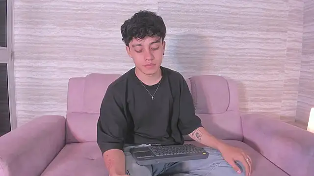 Dani rivass online show from 02-02-26, 11:42