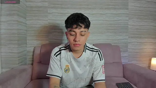 Dani rivass online show from 12-14-25, 11:38