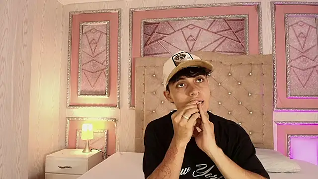 Dani rivass online show from 03-04-26, 03:14