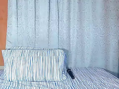 Snapshot of SEXY_MANDYY chatting on 09-19-25, 04:27 SEXY MANDYY online show from 09-19-25, 04:27