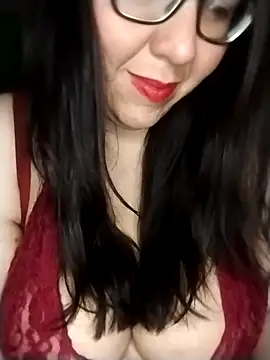 Snapshot of lucecitaxxx chatting on 09-21-25, 05:45 lucecitaxxx online show from 09-21-25, 05:45
