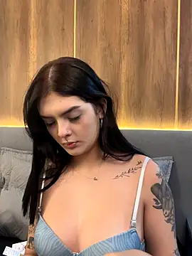 AliceRitter online show from 09-19-25, 05:39