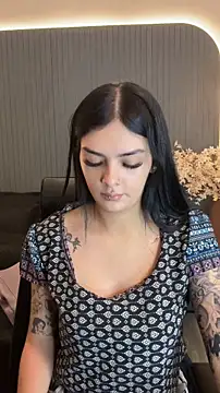 AliceRitter online show from 02-04-26, 05:19