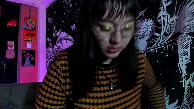 Violetaa Leee online show from 09-14-25, 03:18