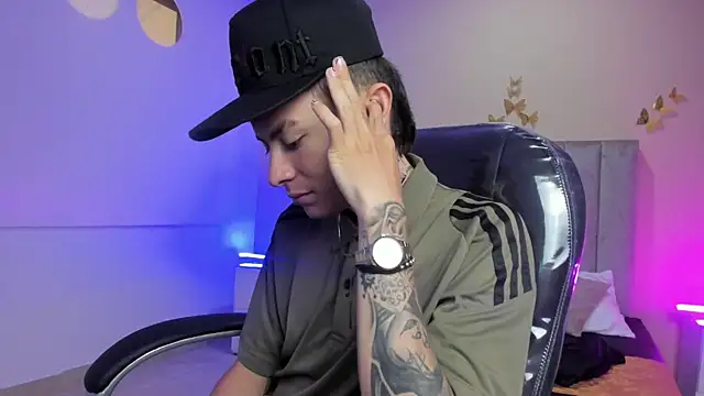 Nascary Fox online show from 03-28-26, 01:01