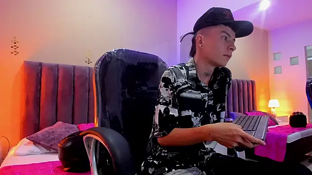 Nascary Fox online show from 11-01-25, 07:52