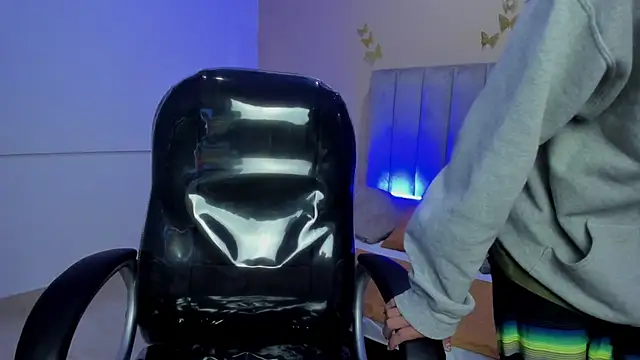 Nascary Fox online show from 03-06-26, 08:04