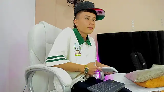 Nascary Fox online show from 09-20-25, 08:25