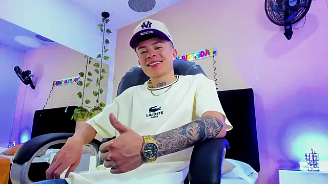 Nascary Fox online show from 11-26-25, 07:58