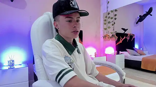 Nascary Fox online show from 10-11-25, 08:21