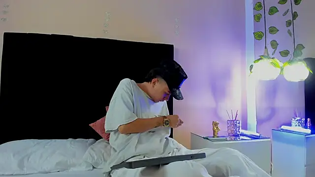 Nascary Fox online show from 09-18-25, 07:39