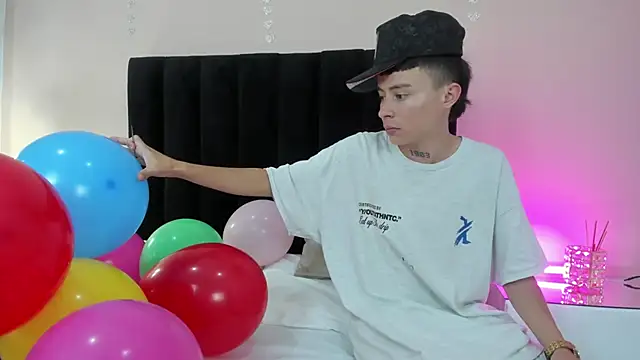 Nascary Fox online show from 09-25-25, 08:04