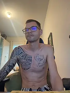 Leonsouzaof online show from 12-02-25, 11:01