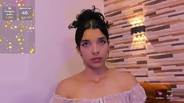 Snapshot of ChloeeMason chatting on 09-23-25, 11:17 ChloeeMason online show from 09-23-25, 11:17