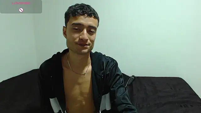 camiYwY online show from 10-11-25, 06:14