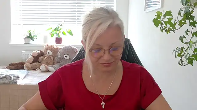 Linsy Kim online show from 03-19-26, 02:39