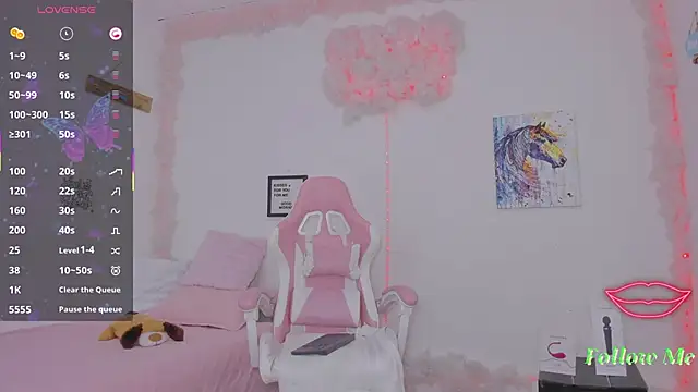 milfAaura online show from 03-26-26, 03:16