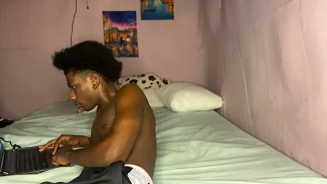 Snapshot of SpicyLolaX_NightDrip chatting on 09-10-25, 04:22 SpicyLolaX NightDrip online show from 09-10-25, 04:22