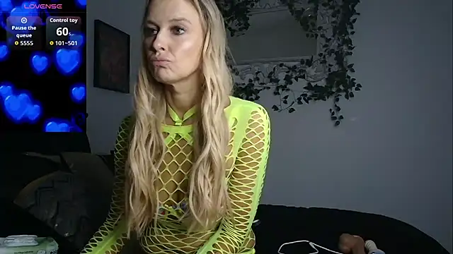 imyourgoodgirl69 online show from 03-17-26, 06:38