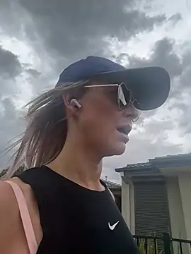 imyourgoodgirl69 online show from 02-11-26, 04:12