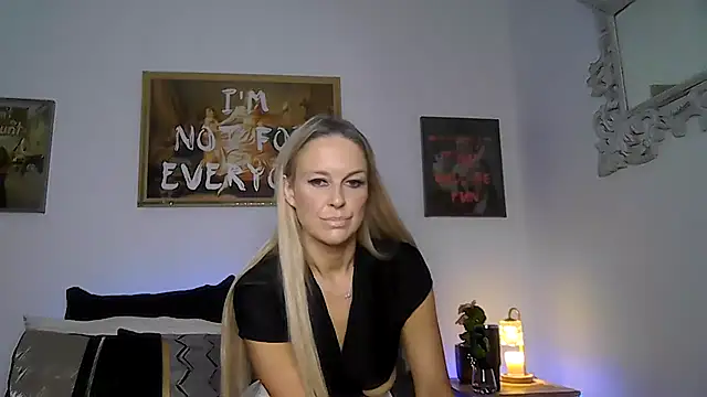 imyourgoodgirl69 online show from 03-11-26, 12:32