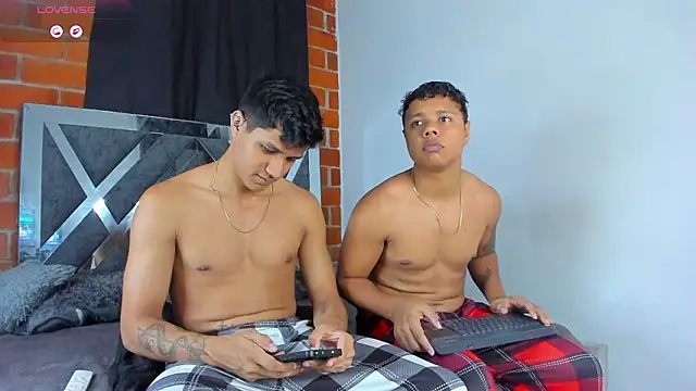 Snapshot of Robertmiller21 chatting on 02-07-26, 12:51 Robertmiller21 online show from 02-07-26, 12:51