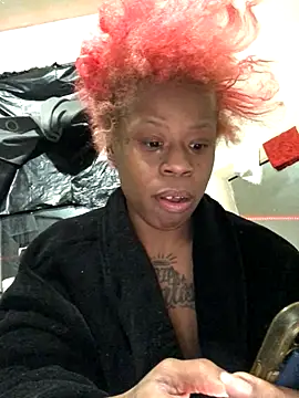 Tishrella6 online show from 12-21-25, 04:25