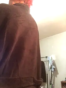 Tishrella6 online show from 12-15-25, 04:07