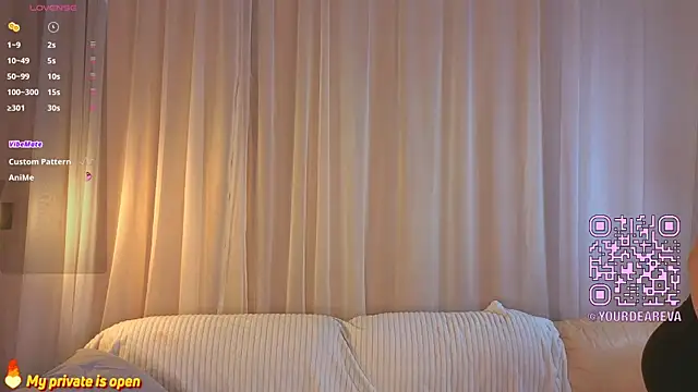 Snapshot of Brittney_Shaw chatting on 06-20-26, 04:12 Brittney Shaw online show from 06-20-26, 04:12