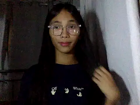 Snapshot of Aiko_shemalexxx chatting on 10-05-25, 05:47 Aiko shemalexxx online show from 10-05-25, 05:47