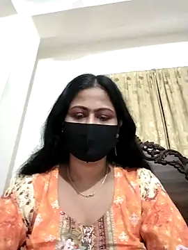 Snapshot of Neha-37 chatting on 10-11-25, 03:02 Neha-37 online show from 10-11-25, 03:02