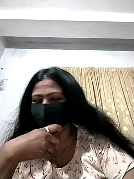 Snapshot of Neha-37 chatting on 09-22-25, 01:39 Neha-37 online show from 09-22-25, 01:39
