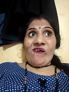 Snapshot of Rakhi99x chatting on 10-03-25, 05:03 Rakhi99x online show from 10-03-25, 05:03