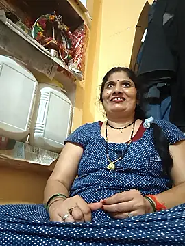 Snapshot of Rakhi99x chatting on 09-30-25, 04:13 Rakhi99x online show from 09-30-25, 04:13