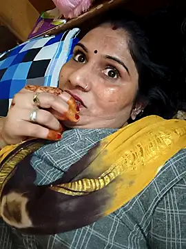 Snapshot of Rakhi99x chatting on 10-12-25, 09:10 Rakhi99x online show from 10-12-25, 09:10