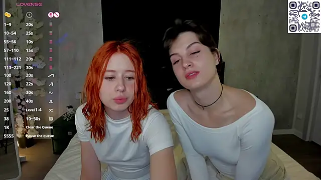 Adeline Perle online show from 09-28-25, 12:39