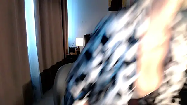Snapshot of VivianCoke chatting on 04-22-26, 04:36 VivianCoke online show from 04-22-26, 04:36