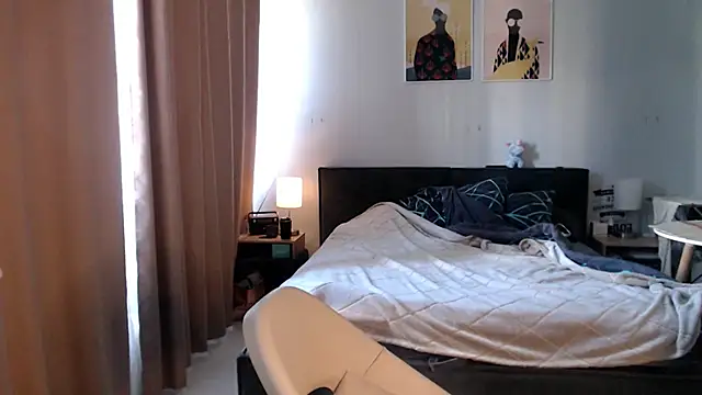 VivianCoke online show from 06-19-26, 09:04