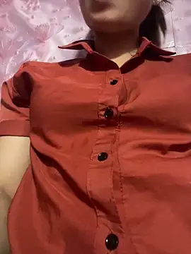 Ngoc-bbi online show from 06-18-26, 01:49
