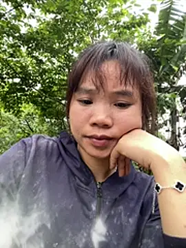 Snapshot of Ngoc-bbi chatting on 05-04-26, 06:06 Ngoc-bbi online show from 05-04-26, 06:06